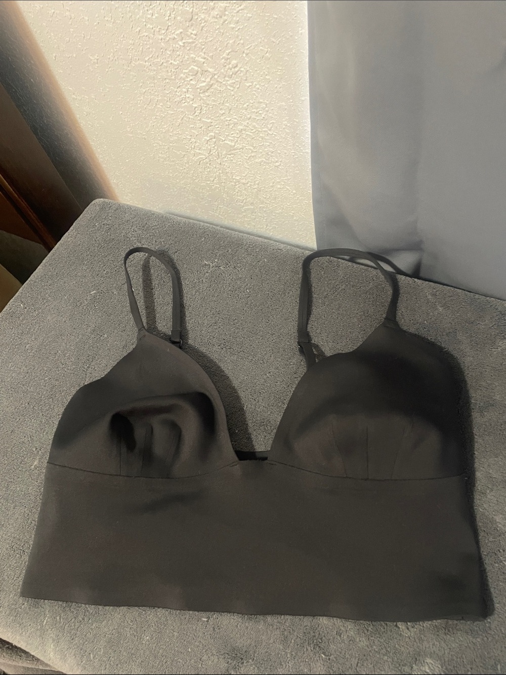 Seamless Longline Bralette in Black Sports bra V line